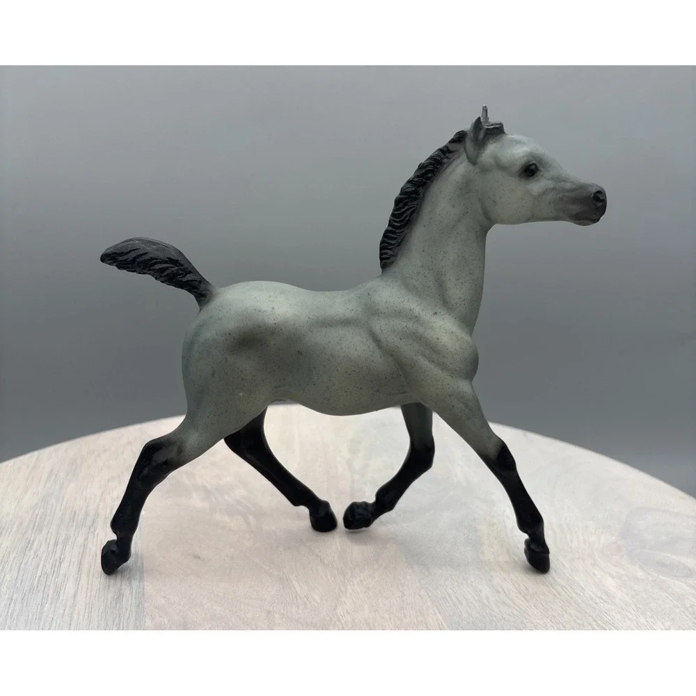 Breyer Bluegrass Foal #865 Blue Roan Black Points 1992-1994 Trotting Running